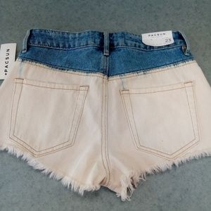 PacSun Shorts - Womens shorts size 23/2xl PacSun Shorts - Womens shorts size 23/2xl